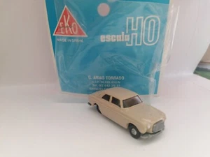 EKO 2077 Rover 3L Beige Scale H0 - Picture 1 of 1