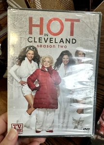 Hot in Cleveland: Season 2 - DVD By Hot in Cleveland -SEALED- Betty White ✔ - Picture 1 of 2