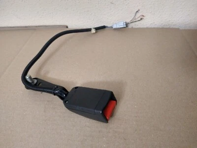 Honda Odyssey 2009 cinturón de seguridad del pasajero delantero hebilla extremo. Foto 1 de 4