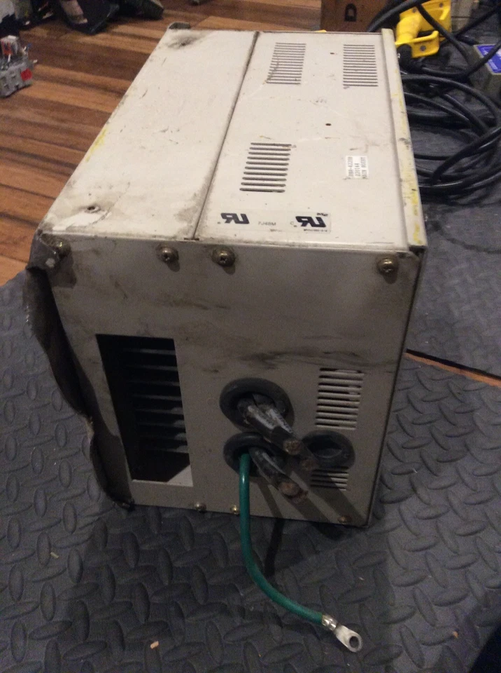 Dynamic Breaking Unit CDBR-4220B - Image 1 of 4