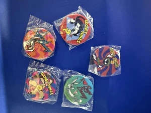 Vintage 1995 Looney Tunes Pins Lot Of 5 Warner Bros. Wile e Coyote Bugs Marvin - Picture 1 of 8