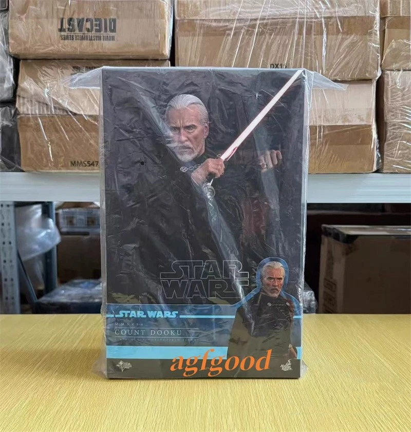 Hot Toys MMS496 Star Wars Episode II Attack of the Clones Count Dooku 1/6 NEW - Image 1 of 4
