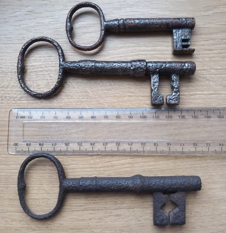 3 VINTAGE LARGE CHURCH DOOR KEYS VARIOUS SIZES LOCKS ESCUTCHEONS Cover
