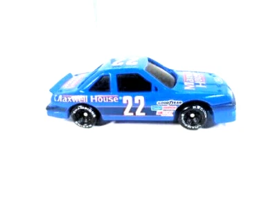1989 STERLING MARLIN MAXWELL HOUSE 1:64 RACING CHAMPIONS Diecast LOOSE - Image 1 of 4