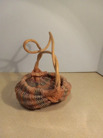 Mini Buttocks Basket Pastel Colors Twisted Wood Handle Cover