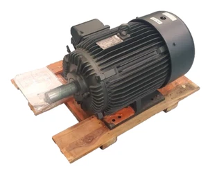 BRAND NEW Toshiba B0404FLF3BSHJ01 TKKH FBK1 841 40HP 1770RPM 460v 324T NEMA - Picture 1 of 10