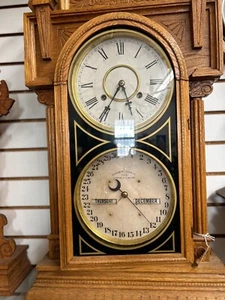 Waterbury Calendar Clock! -In good working condition. - Picture 1 of 9