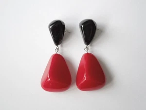 Vintage Ohrringe Ohrstecker Resin rot schwarz geometrisch 20,6 g/6,2 x 2,3 cm - Bild 1 von 4