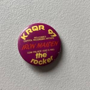 Iron Maiden KRQR 97 Konzert Pinback Button 1983 Cow Palace The Rocker selten - Bild 1 von 2