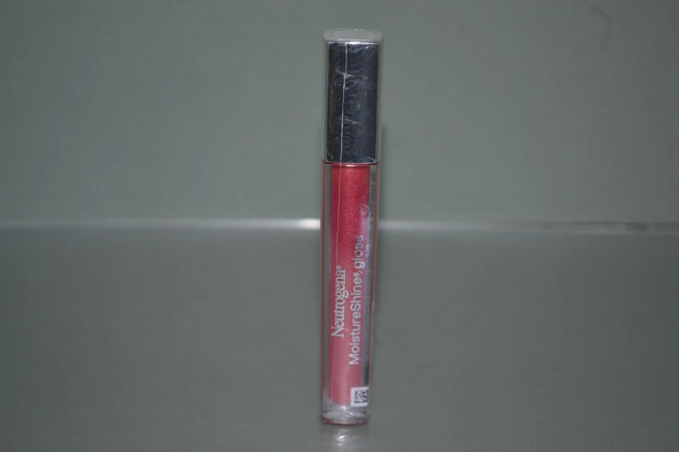 Neutrogena MoistureShine Lip Gloss Nutri Berry 130 0.12 Oz