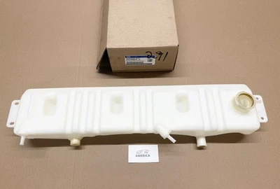 Radiator Coolant Overflow Tank Assembly for FORD F600 F700 F800 F6HZ8A080B OEM - Imagem 1 de 4