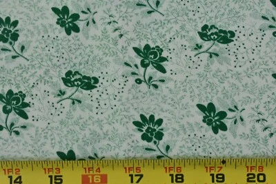 Por 1/2 jarda, vintage, verde floral em colcha creme algodão, molas, P5115 - Imagem 1 de 4