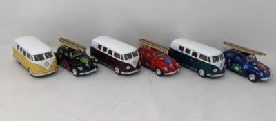 Lote de 6 autobuses clásicos Volkswagen Kinsmart 1/32 1962 fundidos a presión y VW Beetle 1967 Foto 1 de 4