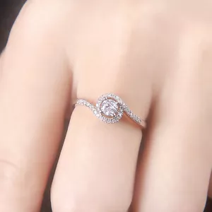 Anillo de boda para niña de plata 925 de corte redondo de 2 quilates talla 4-9 - Imagen 1 de 17