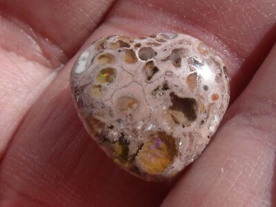 Cuentas de ópalo de fuego Cantera corazón mexicano de 7,16 quilates Foto 1 de 4