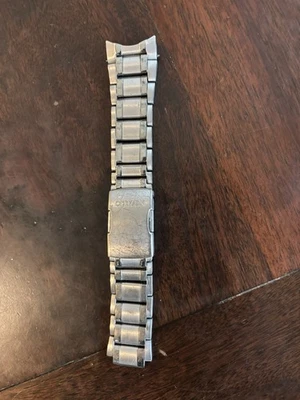 Pulsera Citizen de titanio gris para reloj Eco Drive para hombre Foto 1 de 4