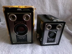 2 Kodak Brownie Cameras Target SIX-16 And SIX-20 - Picture 1 of 20