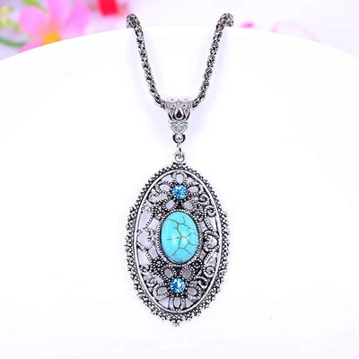 Collar colgante de diamantes de imitación turquesa 1-7/8" x 1-1/8" con cadena de 18" (651) Foto 1 de 3