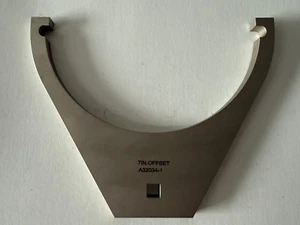 A32034-1 - BOEING B767 - ADAPTADOR DE LLAVE - TUERCA DE DIRECCIÓN, TREN DE ATERRIZAJE DE NARIZ (NLG) - Imagen 1 de 1