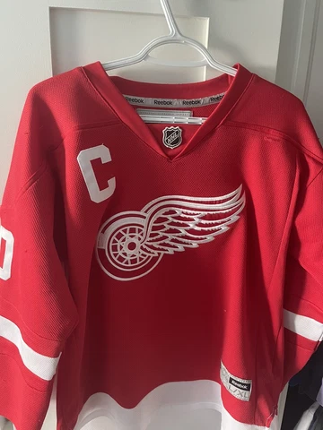 Detroit Red Wings Reebok Hedrick Zetterberg  Jersey Youth L-XL Captain Cover