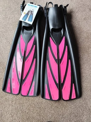 Atomics Aquatic Split Diving Fins Size Medium UK Pink - Image 1 of 4