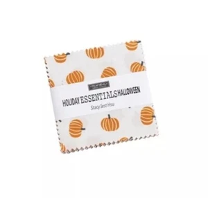 Moda Holiday Essentials Mini Charm Pack By Stacy Iest Hsu Halloween 100% Cotton - Picture 1 of 4