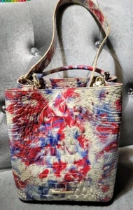 Cartera Brahmin Amelia Valor Melbourne Crema Rojo Azul Correa para el Hombro, NUEVA SIN ETIQUETAS - ¡RARA! - Imagen 1 de 15