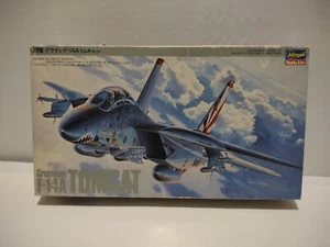Hasegawa 1/72 Grumman F-14A Tomcat Model Kit New Open Box - Picture 1 of 8