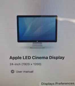 Used apple cinema display 24" LED monitor - Picture 1 of 4