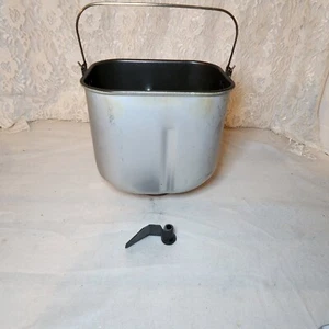 Sunbeam 5891 Bread Maker Machine Pan & Paddle Replacement Parts Only - Picture 1 of 7