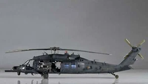 Modello Pro Built SIKORSKY UH-60 Black Hawk 1/48 preordine - Foto 1 di 5