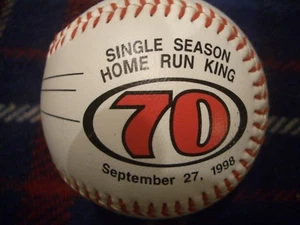 ST LOUIS CARDINALS MARK MCGWIRE 70 HR KING SOUVENIR BASEBALL, BEAUTIFUL, LN!! - Picture 1 of 4