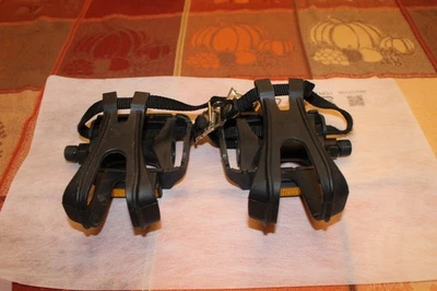 Pedales de bicicleta con clip para puntera jaulas y correa Foto 1 de 3