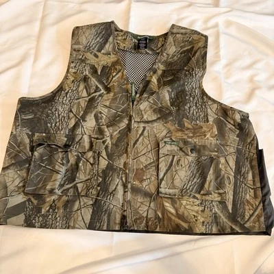 Remington Camouflage Real Tree Camo Hunting Vest XL/2XL. Excellent condition! - Image 1 of 4