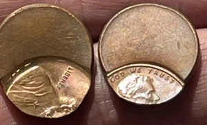 70% & 50% OFF-CENTER STRUCK LINCOLN MEMORIAL COPPER CENT ERROR COINS! LOT OF 2! - Picture 1 of 6