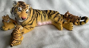 ELC Early Learning Centre AAA Vintage Tiger Figures Mother 3x Cubs Set - Picture 1 of 14