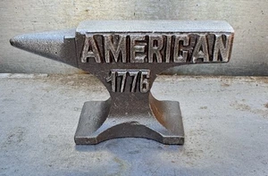 AMERICAN 1776 IN GOD WE TRUST Cast Iron Miniature Embossed Anvil - Metalsmith - Picture 1 of 9