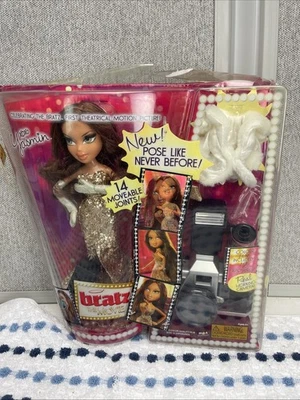 NEW 2007 Bratz The Movie Yasmin Doll with Real Working Camera 14 Moveable Joints - Image 1 of 4