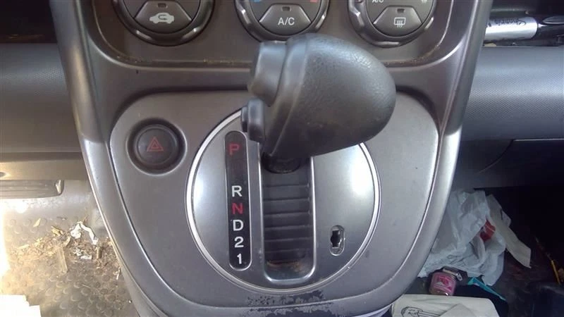 Transmission Shifter Assembly Automatic FWD Fits 05-06 Honda Element OEM - Image 1 of 4