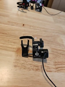 Elite QAD HDX Pfeilauflage Rechtshand schwarz - Bild 1 von 2