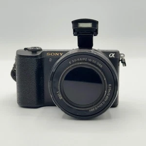 Cámara Sony ILCE-5100 negra rota solo para piezas - Imagen 1 de 16