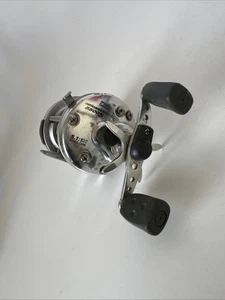 Abu Garcia Ambassadeur 5500S | Angelrolle Baitcaster - Bild 1 von 10