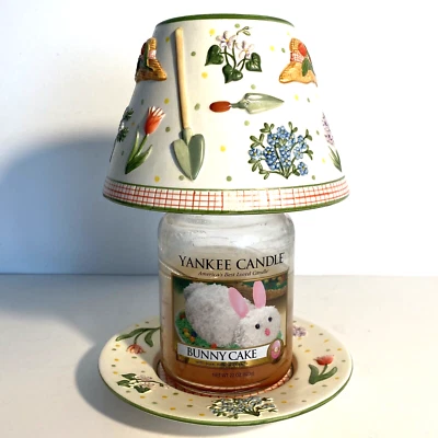 Yankee Candle Diseño 3D JARDINERÍA LG Tarro SOMBRA Y PLACA Flores Sombrero Herramientas de Jardín Foto 1 de 4