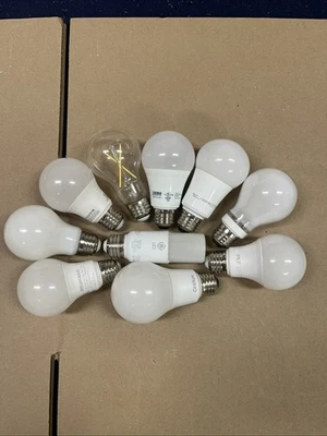 (20) LED A19 BULBS ALL DIFFERENT MANUFACTURES SEE DESCRIPTION - Image 1 of 2