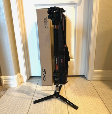 Cayer CF34 Carbon Fiber Camera Monopod Kit, Extend up to 72 inches - Image 1 of 3