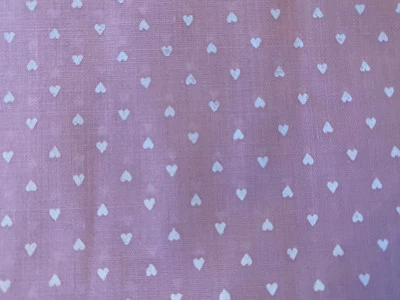 Tela rosa pálido vintage semi transparente de 1 yarda con pequeños corazones blancos Foto 1 de 3