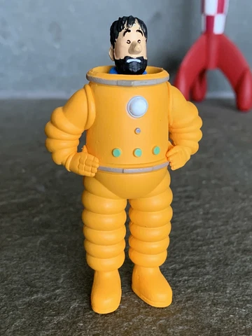 Captain Haddock Moon Mini Figure Cover