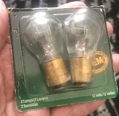 Paquete 2 NOS De Colección CLEAR SLYVANIA #1157 Doble Elemento Auto COLA Y Freno bombilla 12v Foto 1 de 4