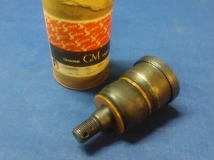 GM NOS Saginaw Ball Joint # 5678914 GMC Chevrolet Truck appl 1963-71 Lower - Picture 1 of 3