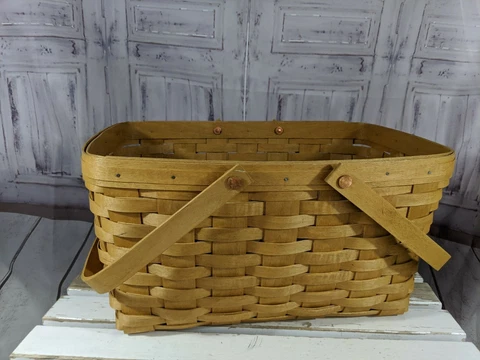 Longaberger Basket 2004 Large Basket Open Picnic Basket Portable Trail Hiking Cover